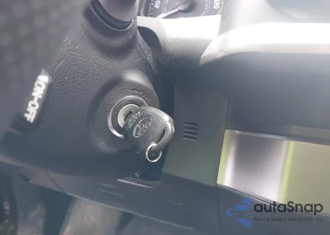 2023 Toyota Tacoma Sr5 z USA, uszkodzony, nr VIN 3TYRX5GNXPT069128